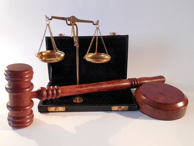 W czym umie nam pomóc radca prawny? W których kwestiach i w jakich płaszczyznach prawa pomoże nam radca prawny?